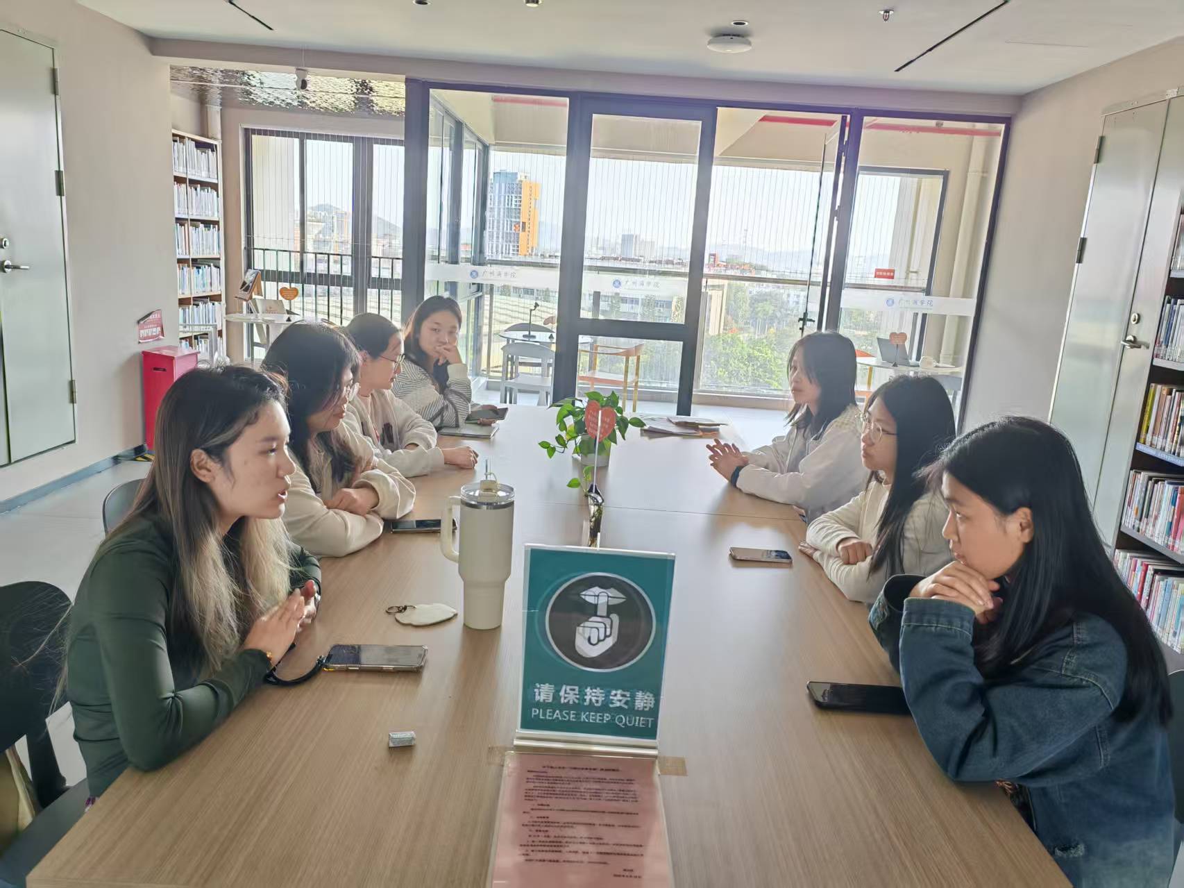 第一场分享会现场.jpg