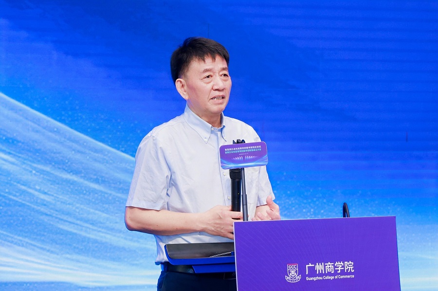 程焕文1.jpg
