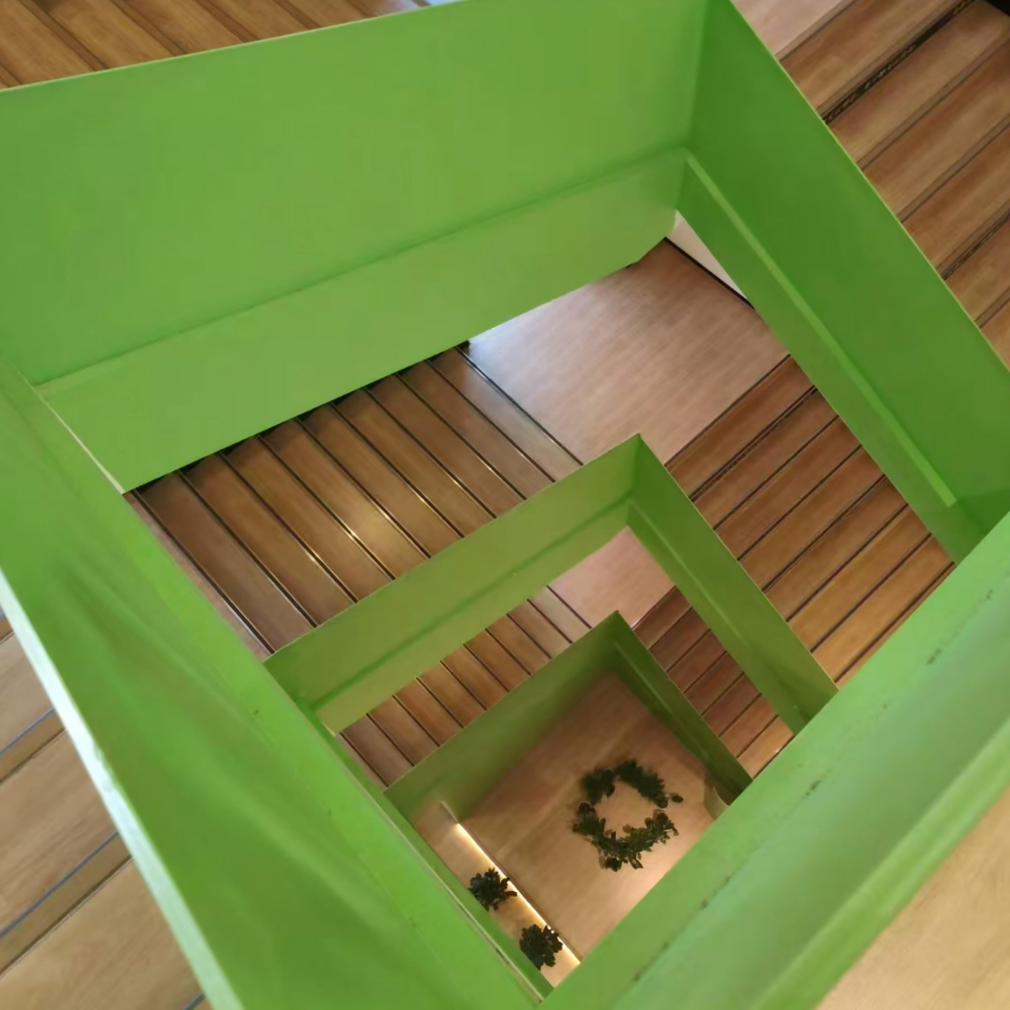 10.《几何思域：建筑与思绪的共生之境》2 张仕芳.jpg